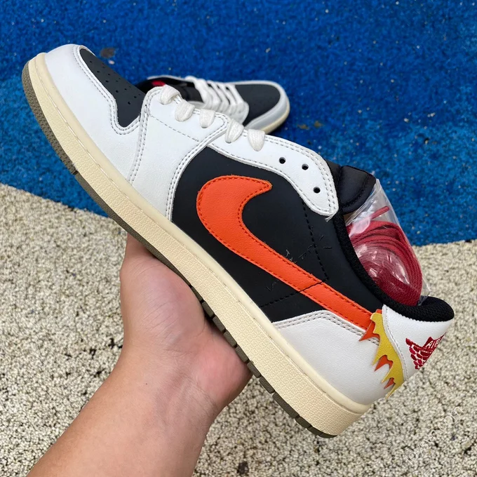 Air Jordan 1 x Travis Scott Low Orange White Black Sneakers DM7866-928