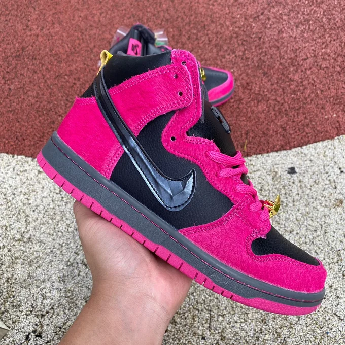 Run The Jewels x Nike Dunk SB High Pink Black DX4356-600