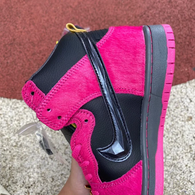 Run The Jewels x Nike Dunk SB High Pink Black DX4356-600