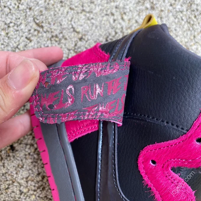 Run The Jewels x Nike Dunk SB High Pink Black DX4356-600