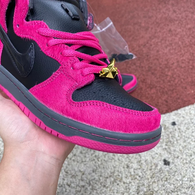 Run The Jewels x Nike Dunk SB High Pink Black DX4356-600