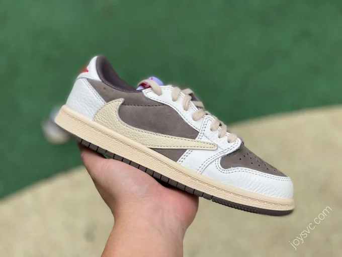 Travis Scott x Air Jordan 1 Low White Tan Kids DO5442-162