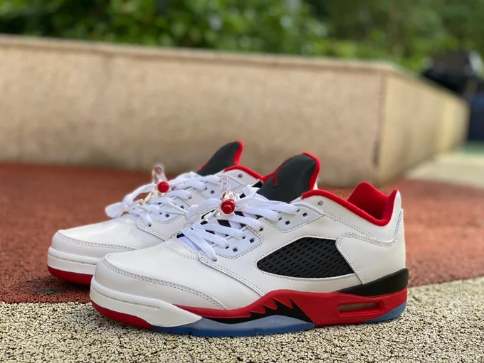 Air Jordan 5 Low 