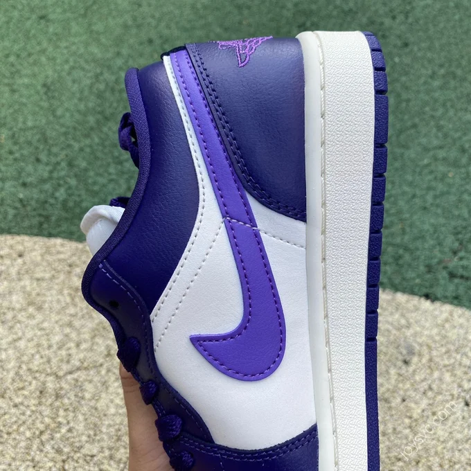 Air Jordan 1 Low White Purple Low-Top Sneaker DC0774-502