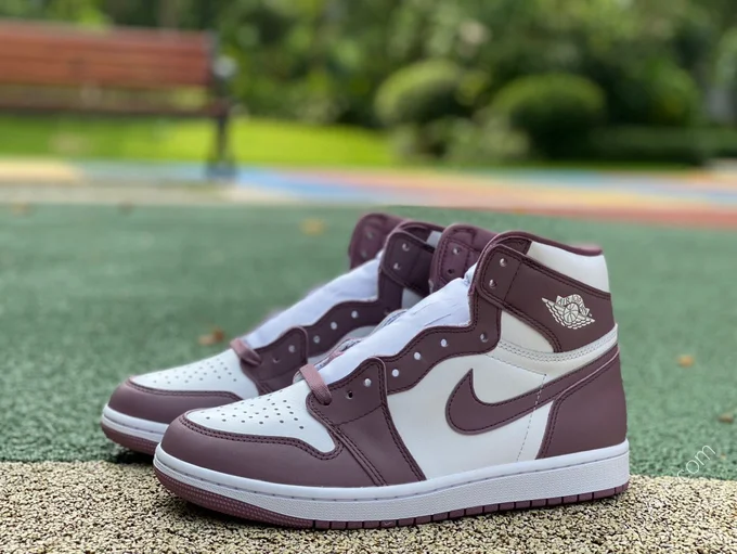 Air Jordan 1 Sky J Mauve High-Top Sneaker DZ5485-105