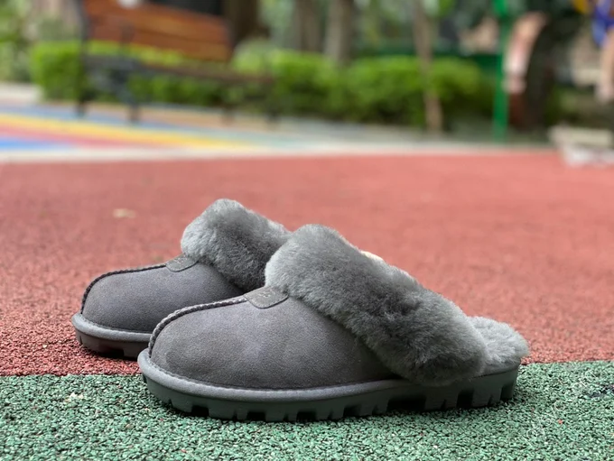 UGG Scuffette Grey Slides