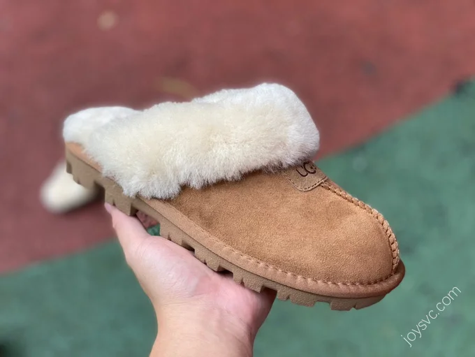 UGG Scuffette Brown Slides