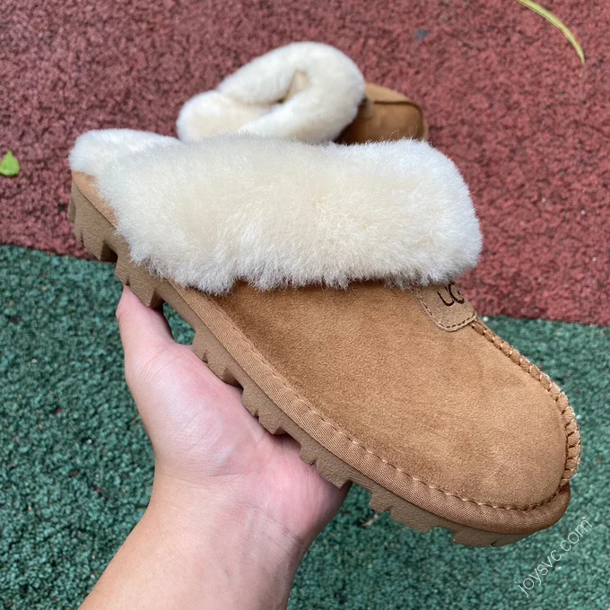 UGG Scuffette Brown Slides