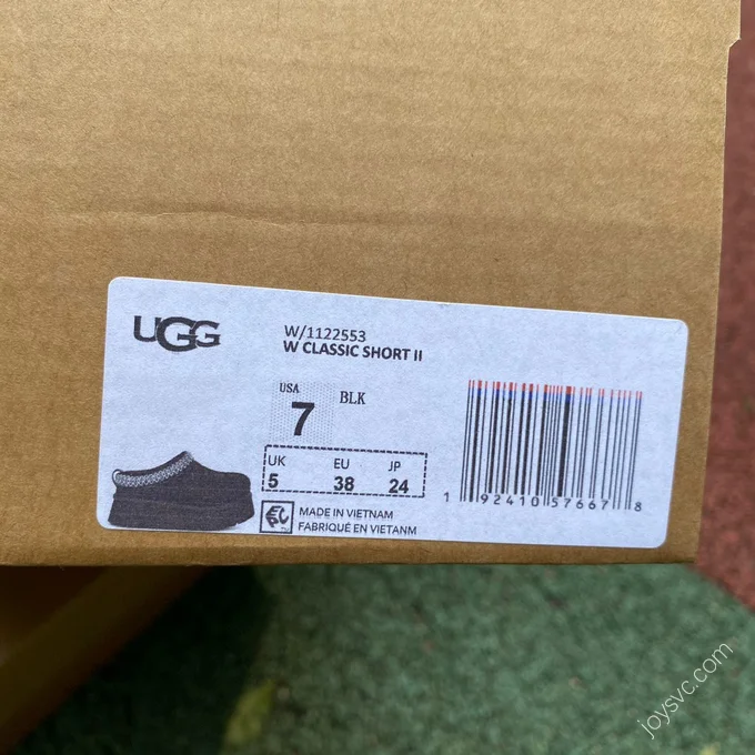 UGG Tasman Black