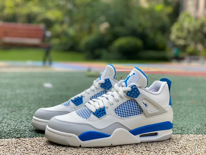 Air Jordan 4 