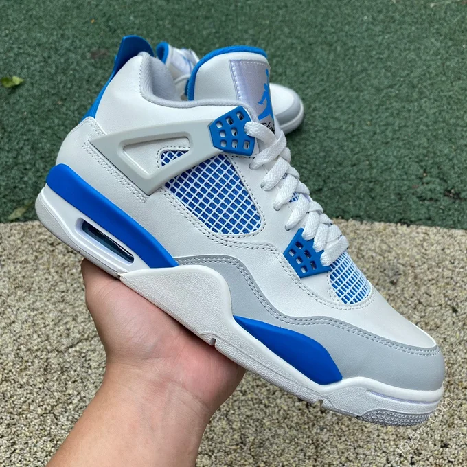 Air Jordan 4 