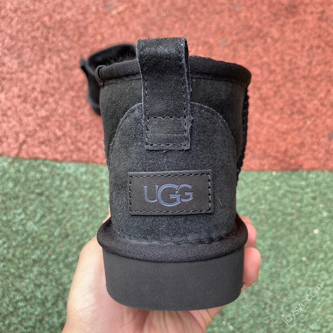 UGG Tasman Black Mid-Top