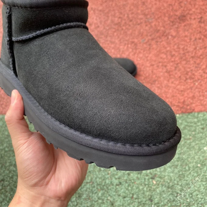 UGG Tasman Black Mid-Top