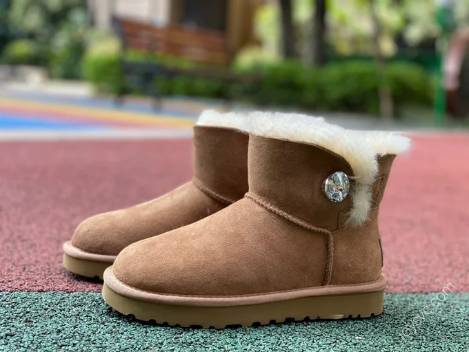 UGG Bailey Mini Brown Diamond Short Boots