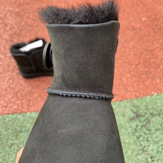 UGG Bailey Black Short Boots