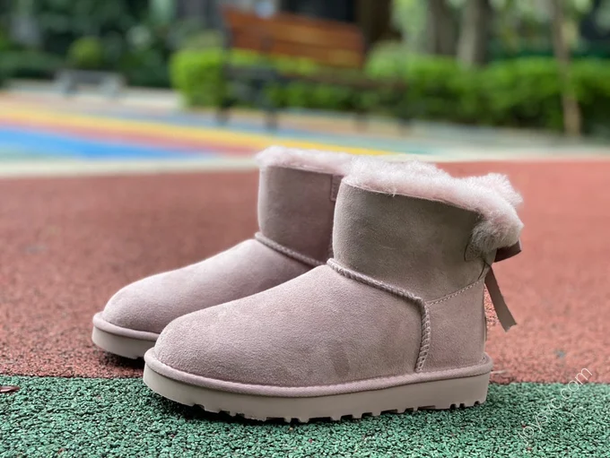 UGG Bailey Pink Bow Short Boots