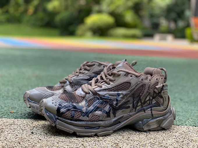 Balenciaga Runner 7.0 Brown