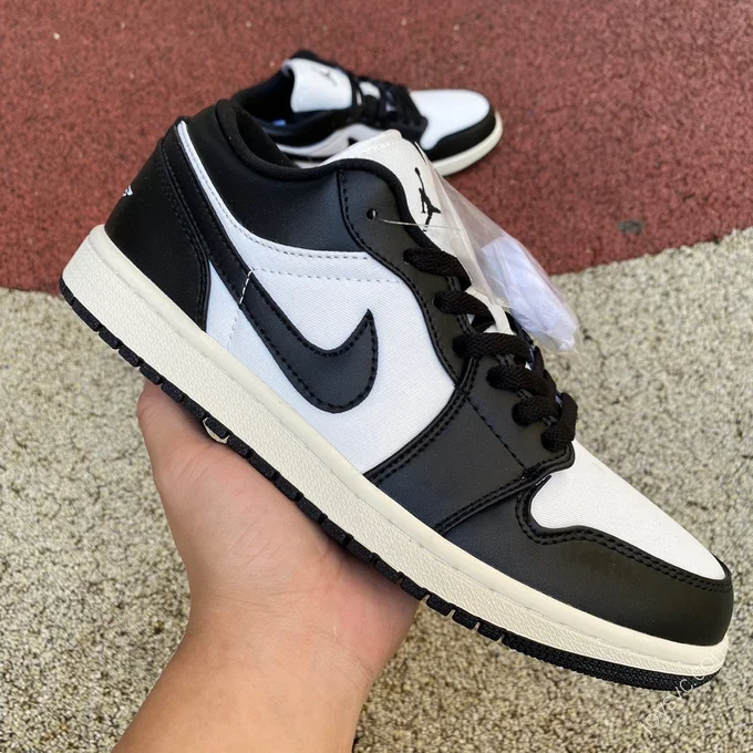 Air Jordan 1 Low WMNS Vintage Panda FB9893-101