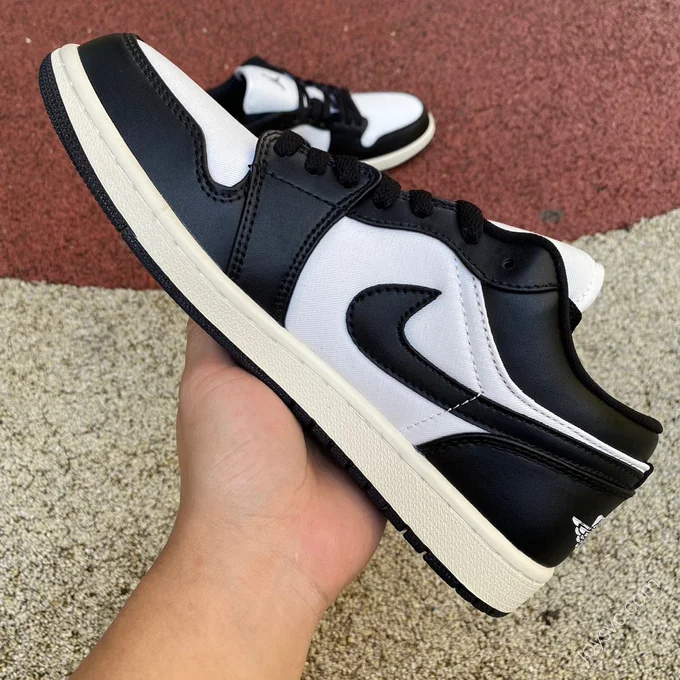 Air Jordan 1 Low WMNS Vintage Panda FB9893-101