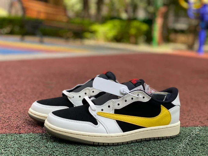 Air Jordan 1 x Travis Scott Low Yellow White Black Sneakers DM7866-982