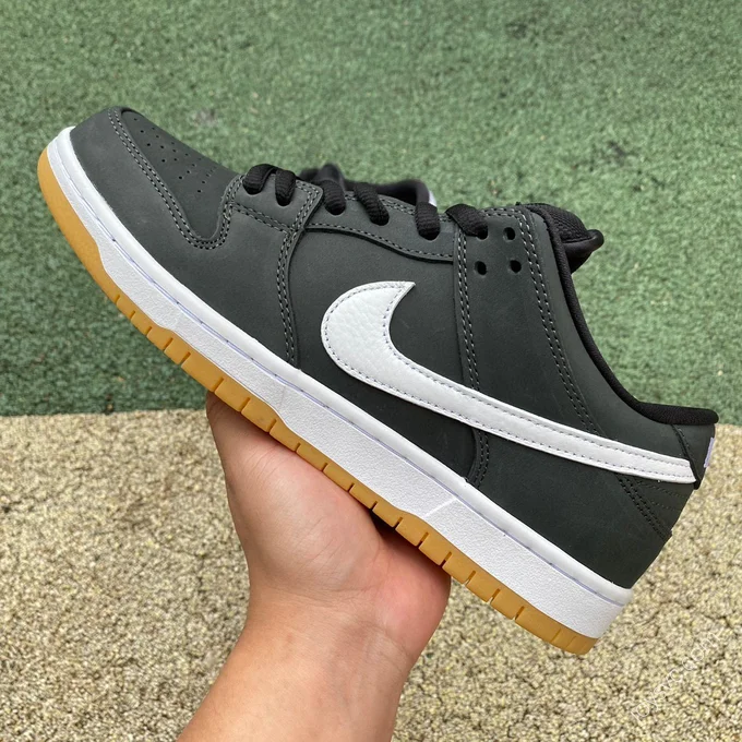 Nike Dunk SB Low Black White Gum CD2563-006