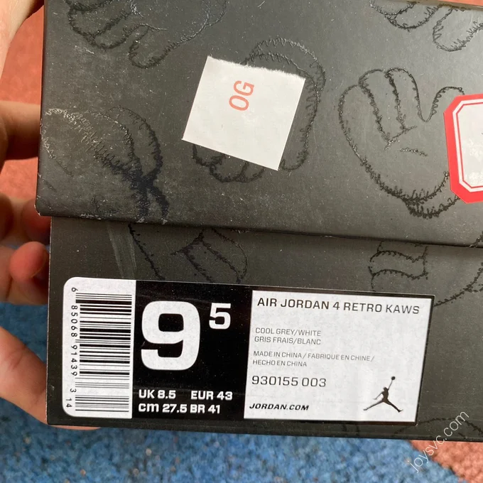 Air Jordan 4 Retro KAWS Gray 930155-003
