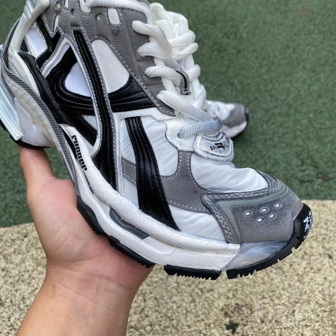 Balenciaga Runner 7.0 Black Grey White