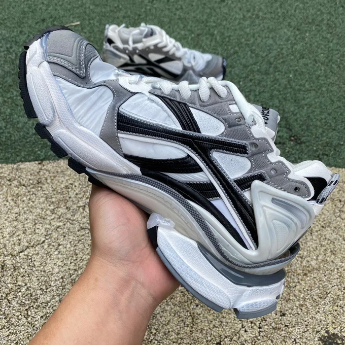 Balenciaga Runner 7.0 Black Grey White