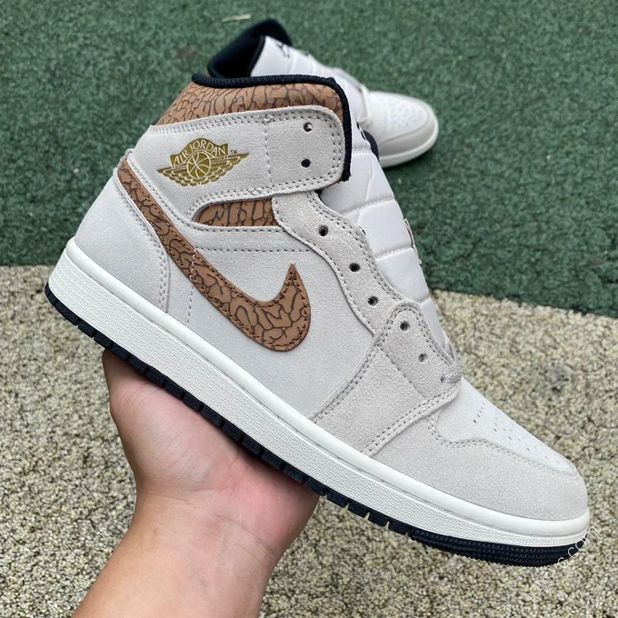 Air Jordan 1 Mid Beige Brown Sneakers DZ4129-102