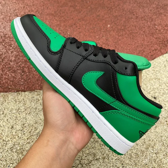 Air Jordan 1 Low Lucky Green Black Low-Top Sneaker 553558-065