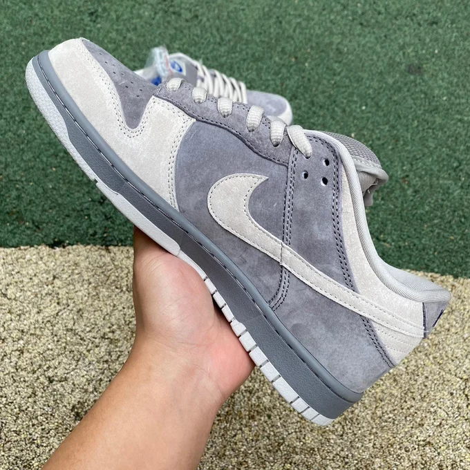 Nike SB Dunk Low Pro White Grey Suede 308269-111