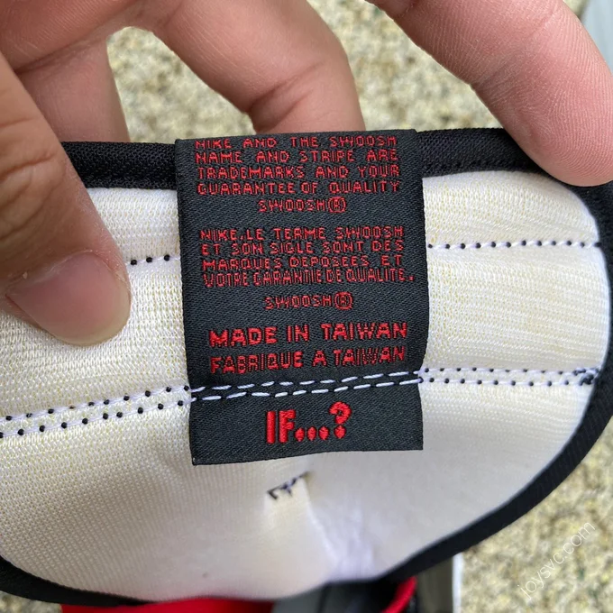 Air Jordan 1 Banned High-Top Sneaker 432001-001