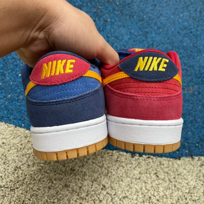 Nike SB Dunk Low 