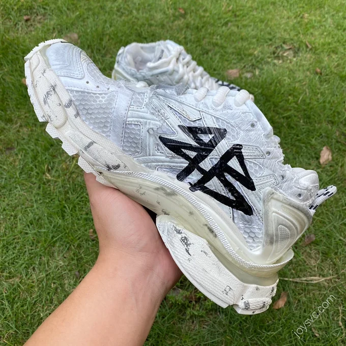 Balenciaga Runner 7.0 Black White