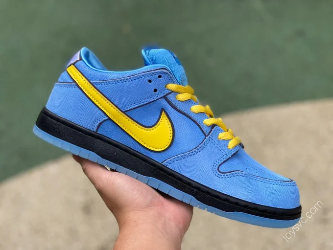 The Powerpuff Girls x Nike SB Dunk Low 