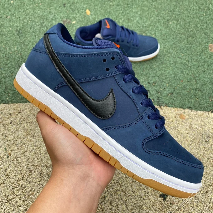 Nike SB Dunk Low Pro ISO 