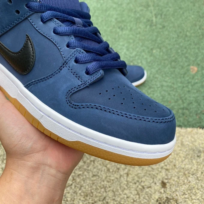 Nike SB Dunk Low Pro ISO 