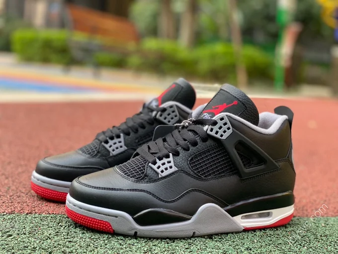 Air Jordan 4 Retro 