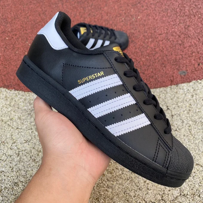 Adidas Superstar Black EG4959