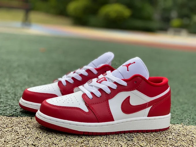 Air Jordan 1 Low White Red Sneakers 553560-615