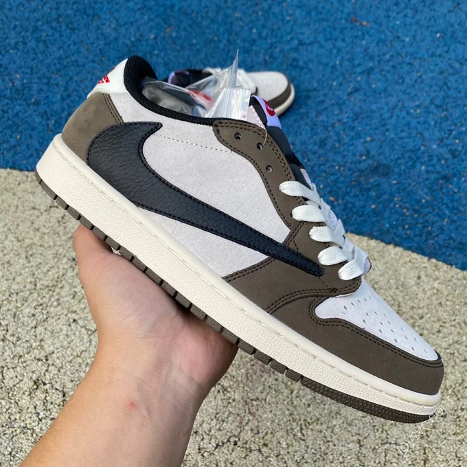 Travis Scott x Air Jordan 1 Low White Brown Black Hook DM7866-717