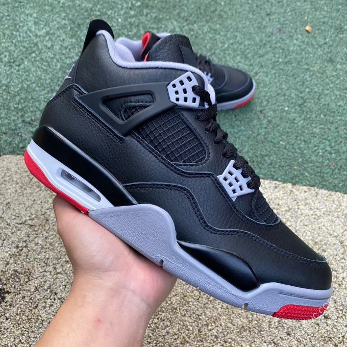 Air Jordan 4 Retro 