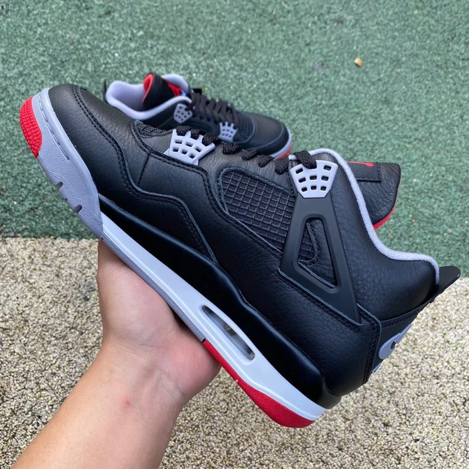 Air Jordan 4 Retro 