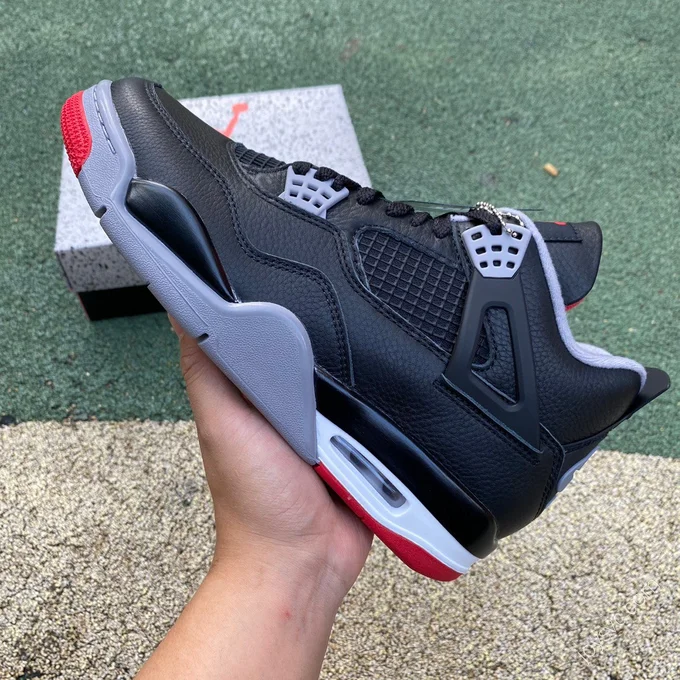 Air Jordan 4 Retro 