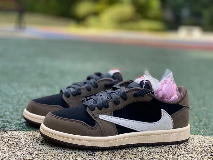 Travis Scott x Air Jordan 1 Low Brown Kids CQ4277-001