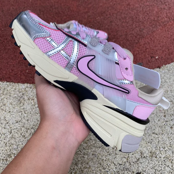 Nike V2K Run Pink Silver FD0736-005