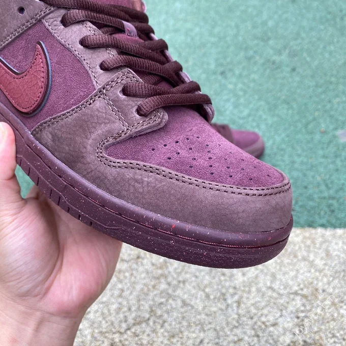 Nike SB Dunk Low Premium 