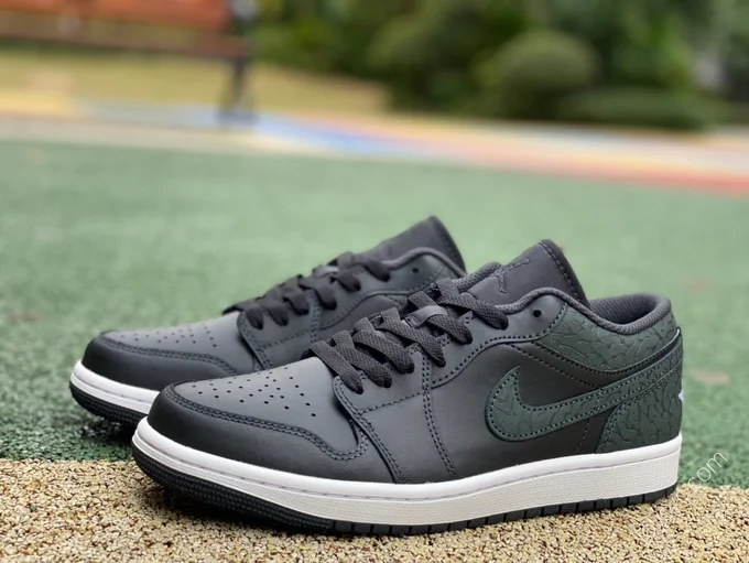 Air Jordan 1 Low 