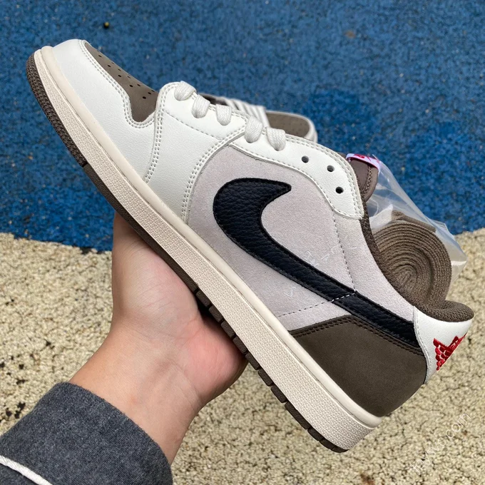 Travis Scott x Air Jordan 1 Low White Tan DM7866-715