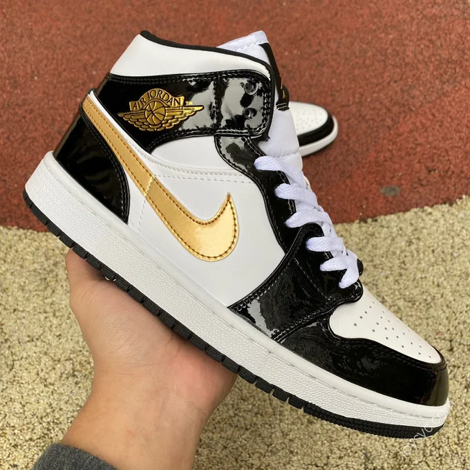 Air Jordan 1 Mid Black Gold Sneakers 852542-007